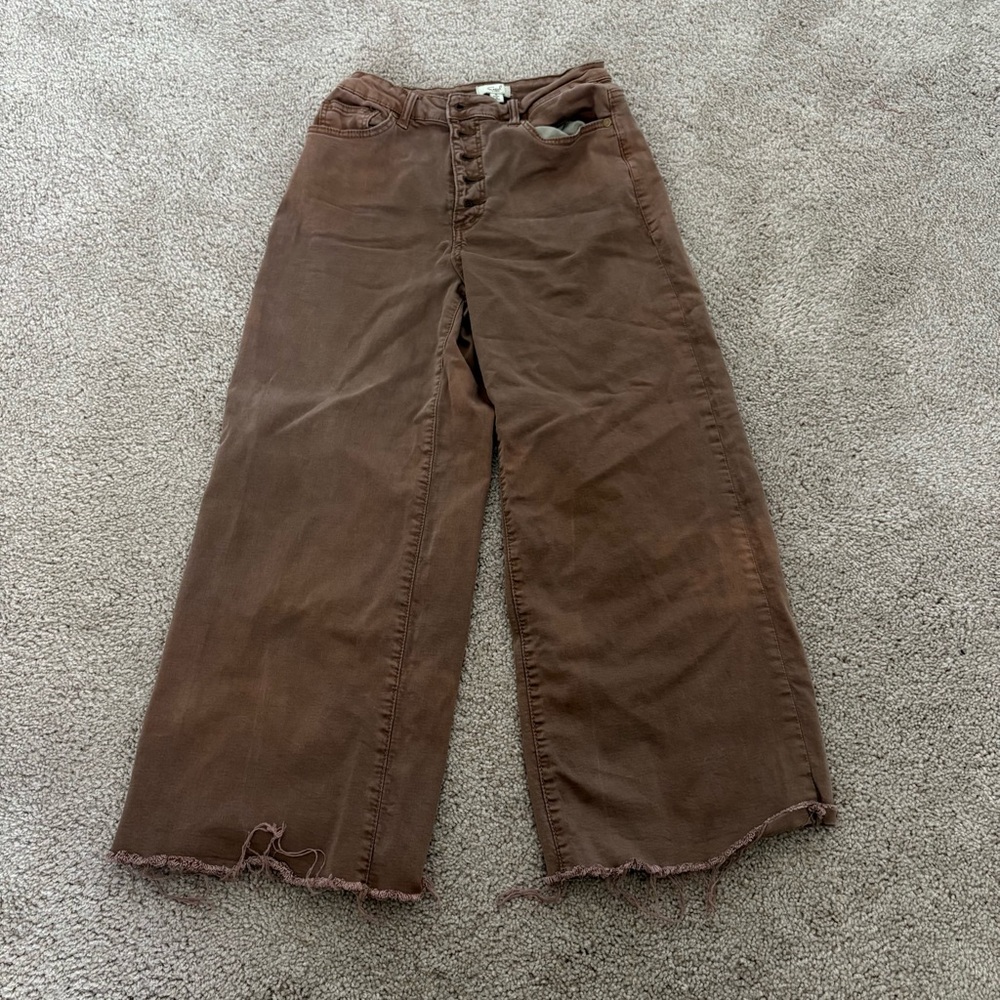 Easel Los Angeles Brown Garment